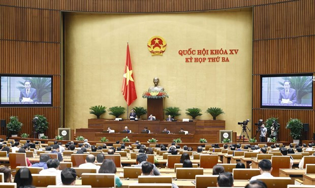 Parlamento vietnamita aboga por facilidades a los inversores en el sector petrolero ảnh 1 Parlamento vietnamita aboga por facilidades a los inversores en el sector petrolero ảnh 1