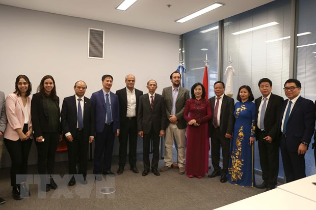 Promueve Hanoi una mayor cooperación con Argentina y Perú ảnh 1 Promueve Hanoi una mayor cooperación con Argentina y Perú ảnh 1