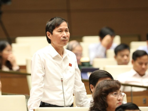 Parlamento vietnamita evalúa resultados del desarrollo socioeconómico en 2019 ảnh 1