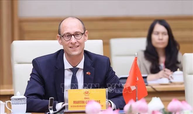 Presidente del Consejo Nacional de Suiza concluye su visita oficial a Vietnam ảnh 1