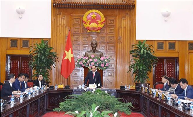 Premier vietnamita aboga por impulsar desarrollo de sector automovilístico nacional ảnh 1 Premier vietnamita aboga por impulsar desarrollo de sector automovilístico nacional ảnh 1