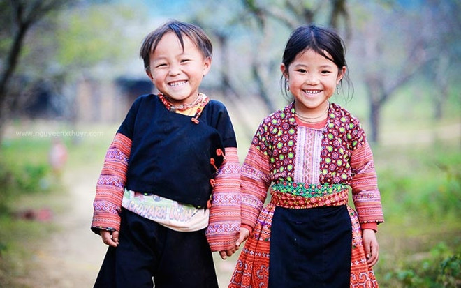 Promueve Vietnam conservación de la ropa tradicional de las minorías étnicas ảnh 1  Promueve Vietnam conservación de la ropa tradicional de las minorías étnicas ảnh 1