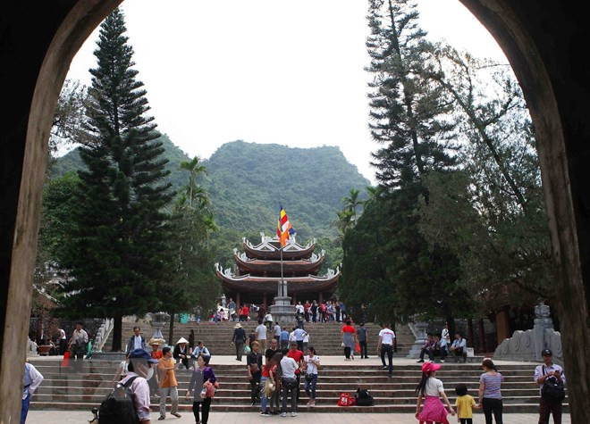 Festejo de Pagoda Huong de Vietnam atrae a más de un millón de visitantes ảnh 5 Festejo de Pagoda Huong de Vietnam atrae a más de un millón de visitantes ảnh 5