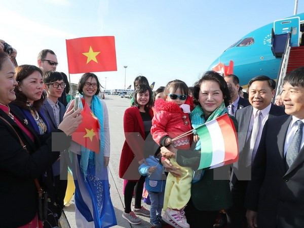 Presidenta de Asamblea Nacional de Vietnam inicia visita a Hungría ảnh 1