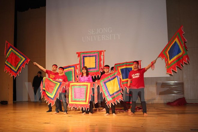 Celebran programa de intercambio entre estudiantes de Vietnam, Laos y Camboya ảnh 1 Celebran programa de intercambio entre estudiantes de Vietnam, Laos y Camboya ảnh 1