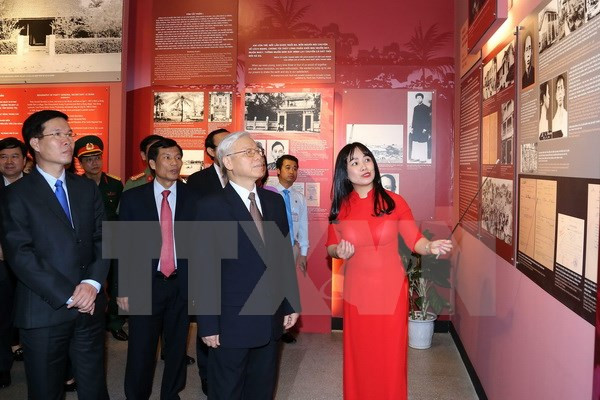 Exposición honra al exsecretario general del PCV Le Duan ảnh 1