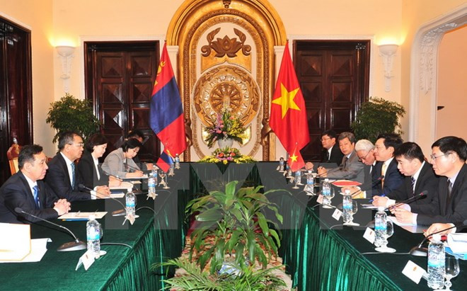 Vietnam y Mongolia apuestan por incrementar nexos de amistad ảnh 1 Vietnam y Mongolia apuestan por incrementar nexos de amistad ảnh 1