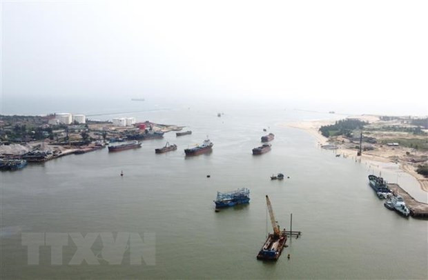 Promulgan seis resoluciones de Partido vietnamita sobre desarrollo regional ảnh 4 Promulgan seis resoluciones de Partido vietnamita sobre desarrollo regional ảnh 4