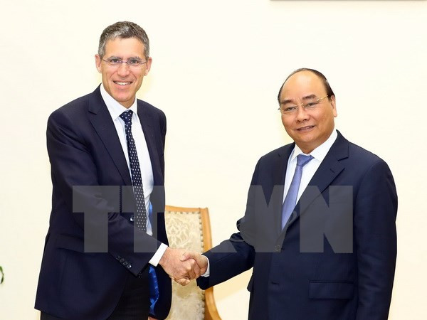 Premier Xuan Phuc insta a grupo francés a expandir inversión en Vietnam ảnh 1 Premier Xuan Phuc insta a grupo francés a expandir inversión en Vietnam ảnh 1