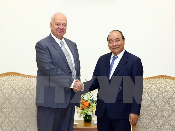 Vietnam prioriza lazos con Rusia, afirma premier Xuan Phuc ảnh 1