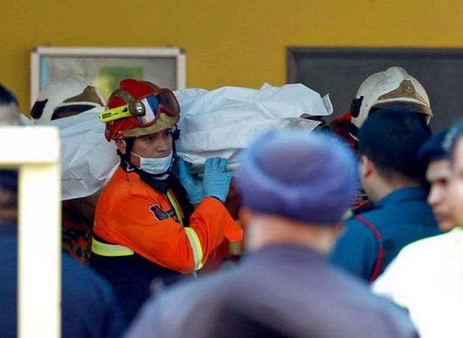 Malasia: Incendio en escuela musulmana deja 24 muertos ảnh 1 Malasia: Incendio en escuela musulmana deja 24 muertos ảnh 1