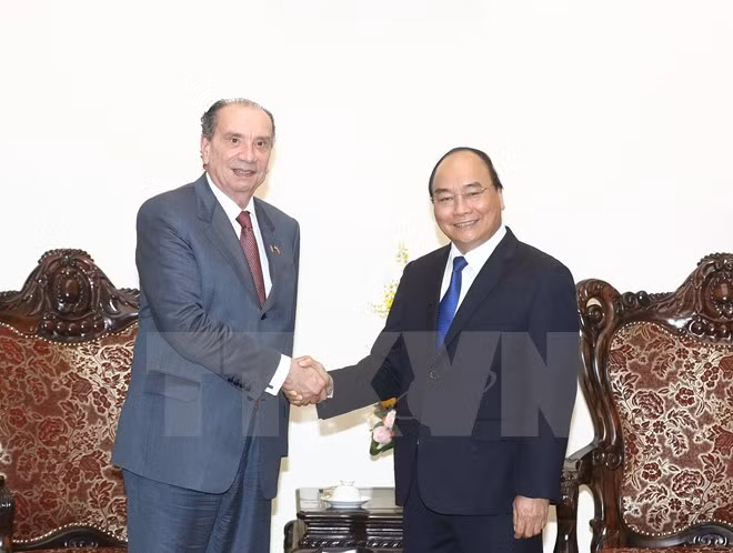Premier de Vietnam recibe al canciller brasileño ảnh 1