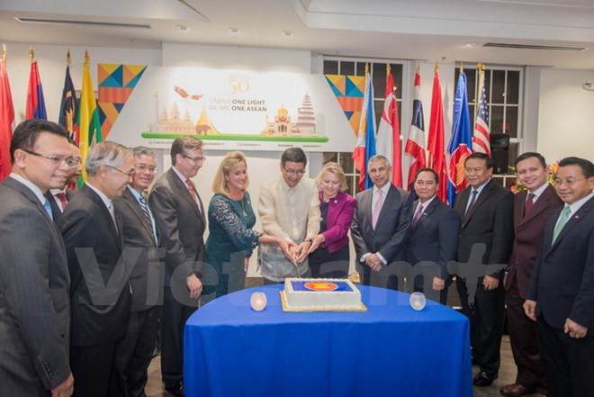 Celebran medio siglo de fundación de la ASEAN en EE.UU. y España ảnh 1 Celebran medio siglo de fundación de la ASEAN en EE.UU. y España ảnh 1