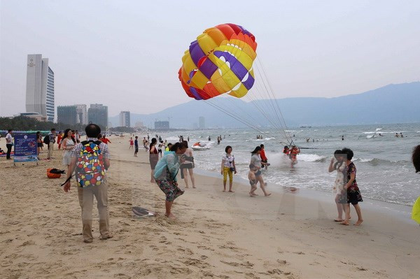 Vietnam registrará oleadas de turistas durante asueto por reunificación nacional ảnh 1