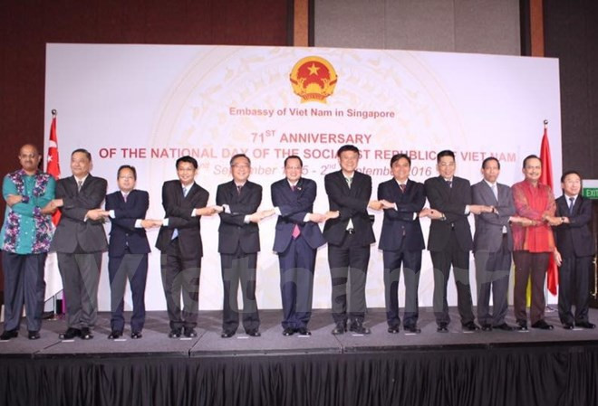 Comercio e inversión, punto relevante en nexos Vietnam-Singapur ảnh 1 Comercio e inversión, punto relevante en nexos Vietnam-Singapur ảnh 1