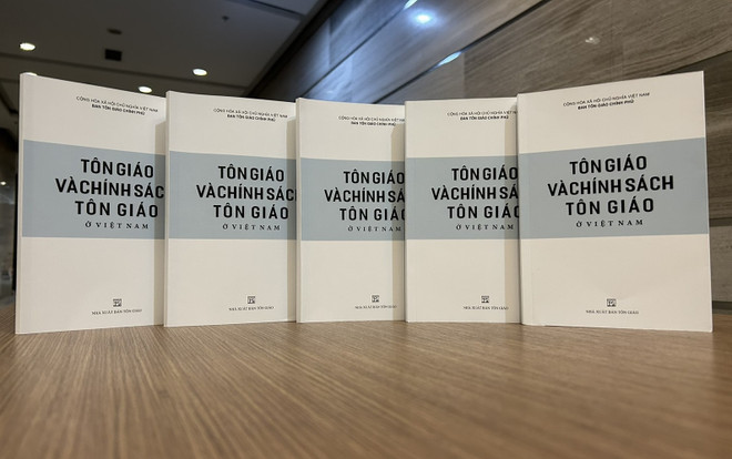 Lanzan Libro Blanco sobre religión y políticas religiosas en Vietnam ảnh 1 Lanzan Libro Blanco sobre religión y políticas religiosas en Vietnam ảnh 1