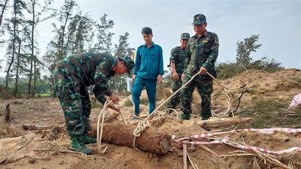 Desactivan en Vietnam una bomba de 150 kg ảnh 1 Desactivan en Vietnam una bomba de 150 kg ảnh 1