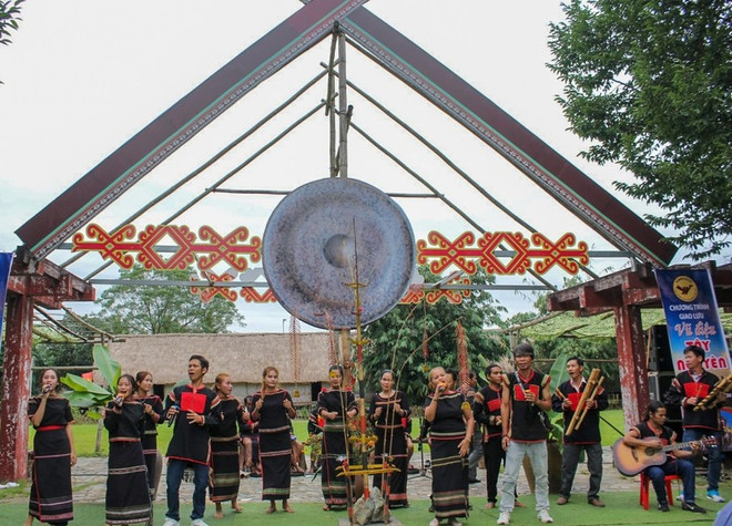 Exaltan en Hanoi cultura típica de Altiplanicie Occidental ảnh 1 Exaltan en Hanoi cultura típica de Altiplanicie Occidental ảnh 1