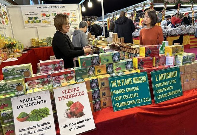 Té y confituras vietnamitas presentados en feria de Francia ảnh 1 Té y confituras vietnamitas presentados en feria de Francia ảnh 1