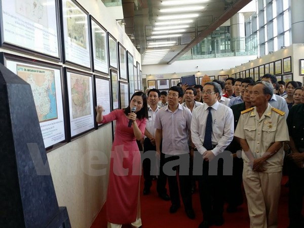 Exposición fotográfica reafirma soberanía vietnamita sobre Hoang Sa y Truong Sa ảnh 1