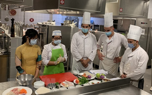 Promueven la gastronomía de Vietnam en Argelia ảnh 1