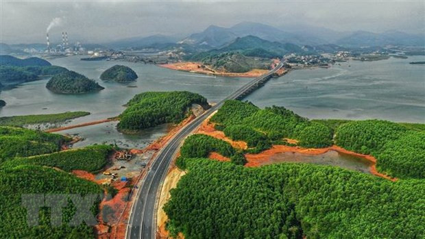 Provincia vietnamita de Quang Ninh por desarrollar turismo en medio de COVID-19 ảnh 1 Provincia vietnamita de Quang Ninh por desarrollar turismo en medio de COVID-19 ảnh 1