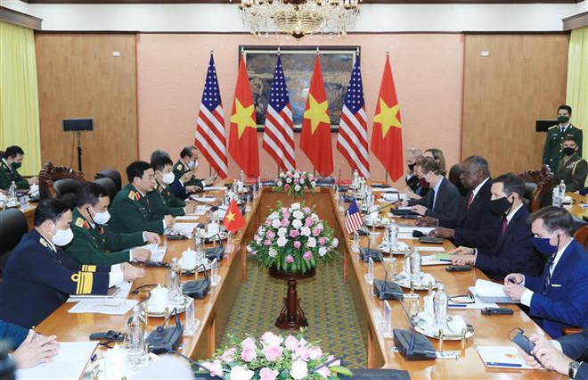 Secretario de Defensa de Estados Unidos realiza visita a Vietnam ảnh 2 Secretario de Defensa de Estados Unidos realiza visita a Vietnam ảnh 2