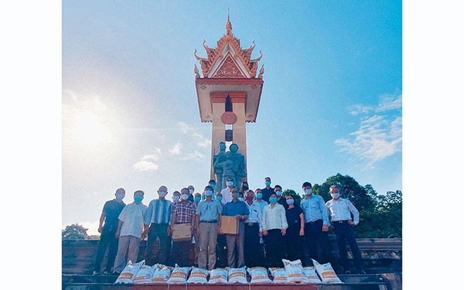 Rinden tributo a mártires vietnamitas fallecidos en Camboya ảnh 1 Rinden tributo a mártires vietnamitas fallecidos en Camboya ảnh 1