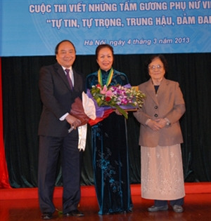 Vietnam honra a destacadas mujeres ảnh 1