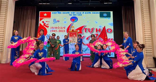 Vietnamitas en Macao (China) celebran el Día Nacional ảnh 1 Vietnamitas en Macao (China) celebran el Día Nacional ảnh 1