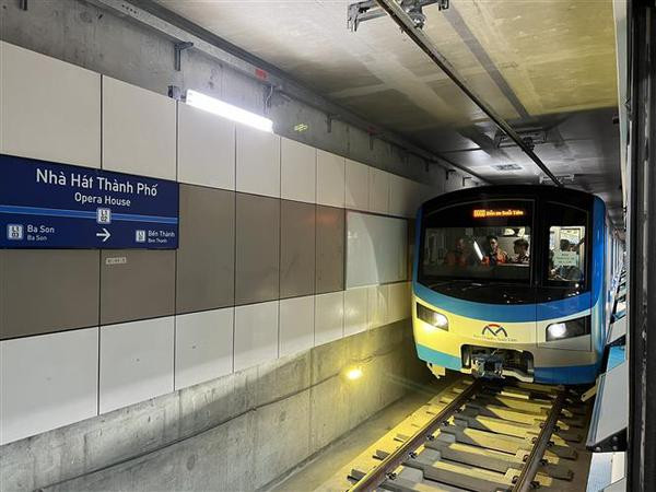 Ponen a prueba línea de metro 1 Ben Thanh - Suoi Tien ảnh 2 Ponen a prueba línea de metro 1 Ben Thanh - Suoi Tien ảnh 2