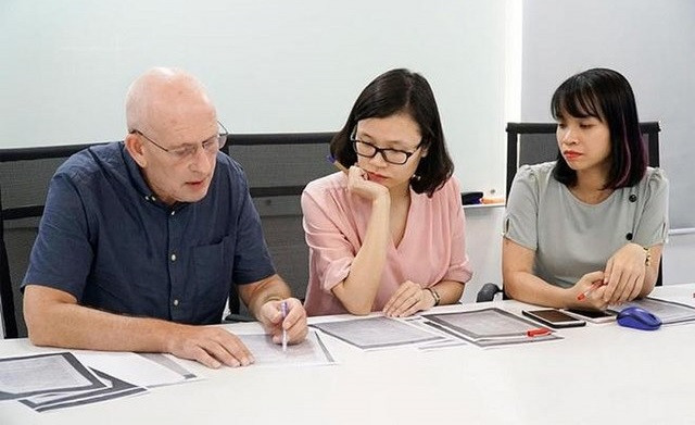 Simplificarán procedimientos de permisos laborales para extranjeros en Vietnam ảnh 1 Simplificarán procedimientos de permisos laborales para extranjeros en Vietnam ảnh 1