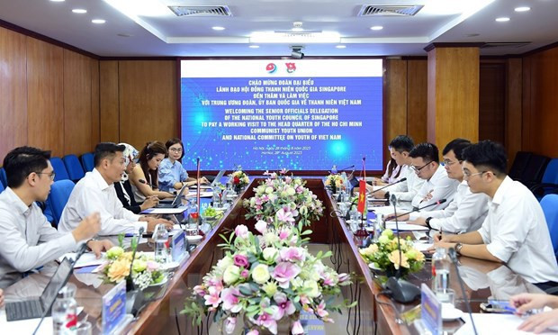 Jóvenes vietnamitas y singapurenses fortalecen cooperación ảnh 1 Jóvenes vietnamitas y singapurenses fortalecen cooperación ảnh 1