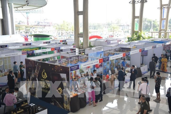 Trabajan por conectar empresas vietnamitas en Laos y Tailandia ảnh 1 Trabajan por conectar empresas vietnamitas en Laos y Tailandia ảnh 1