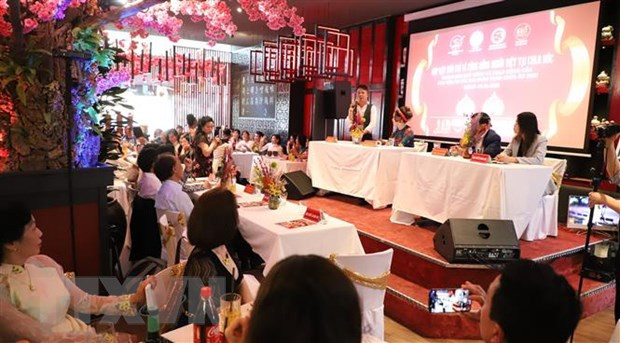 Celebrarán en Alemania concurso “Miss Damas de Ao Dai en Europa” ảnh 1 Celebrarán en Alemania concurso “Miss Damas de Ao Dai en Europa” ảnh 1