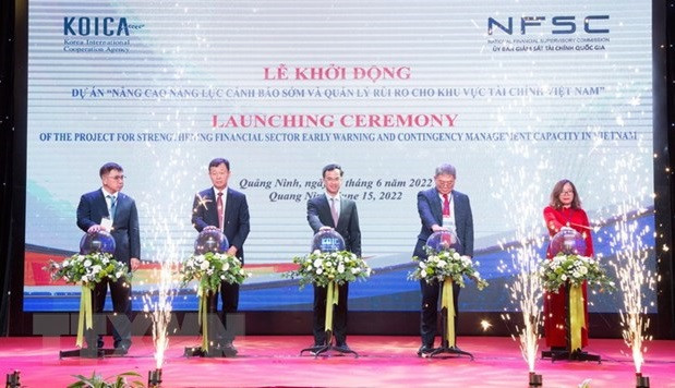 Lanzan proyecto de mejorar alerta temprana y gestión de riesgos para el sector financiero de Vietnam ảnh 1 Lanzan proyecto de mejorar alerta temprana y gestión de riesgos para el sector financiero de Vietnam ảnh 1