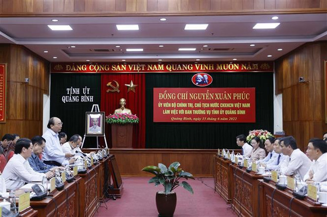 Exhortan a provincia vietnamita de Quang Binh a aprovechar su potencial de desarrollo ảnh 1