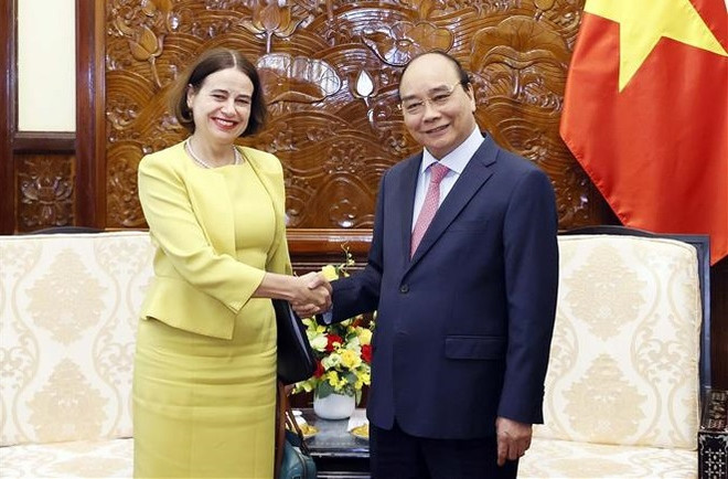 Presidente de Vietnam recibe a saliente embajadora de Australia ảnh 1 Presidente de Vietnam recibe a saliente embajadora de Australia ảnh 1