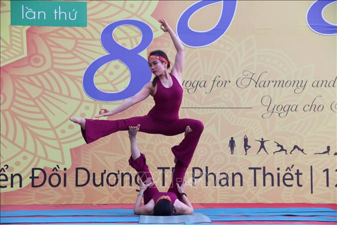 Celebran en múltiples localidades vietnamitas Día Internacional del Yoga ảnh 1 Celebran en múltiples localidades vietnamitas Día Internacional del Yoga ảnh 1
