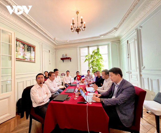 Debaten tendencias y desafíos de industria energética en Vietnam ảnh 1