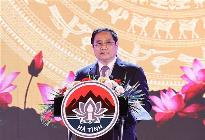 Premier vietnamita asiste al aniversario 65 de visita del Presidente Ho Chi Minh a Ha Tinh ảnh 1