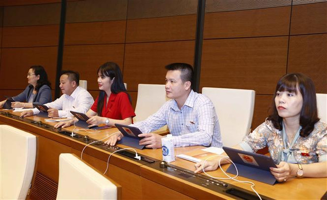 Vota Parlamento vietnamita resolución para aprobar liquidación presupuestaria estatal ảnh 1 Vota Parlamento vietnamita resolución para aprobar liquidación presupuestaria estatal ảnh 1