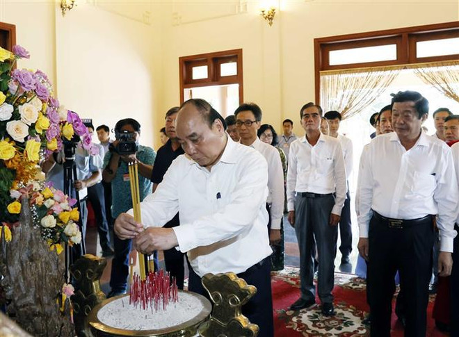 Rinden homenaje al extinto expremier vietnamita Vo Van Kiet ảnh 1 Rinden homenaje al extinto expremier vietnamita Vo Van Kiet ảnh 1