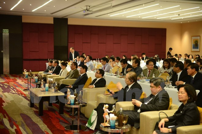 Impulsan cooperación entre escritores vietnamitas nacionales y residentes en el extranjero ảnh 1 Impulsan cooperación entre escritores vietnamitas nacionales y residentes en el extranjero ảnh 1