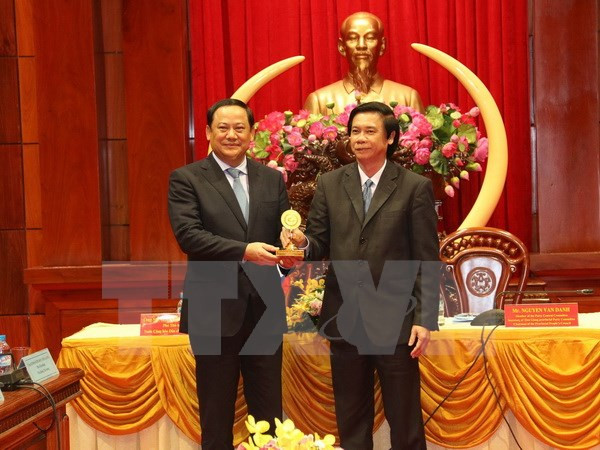 Vicepresidente de Laos visita provincia survietnamita de Tien Giang ảnh 1 Vicepresidente de Laos visita provincia survietnamita de Tien Giang ảnh 1