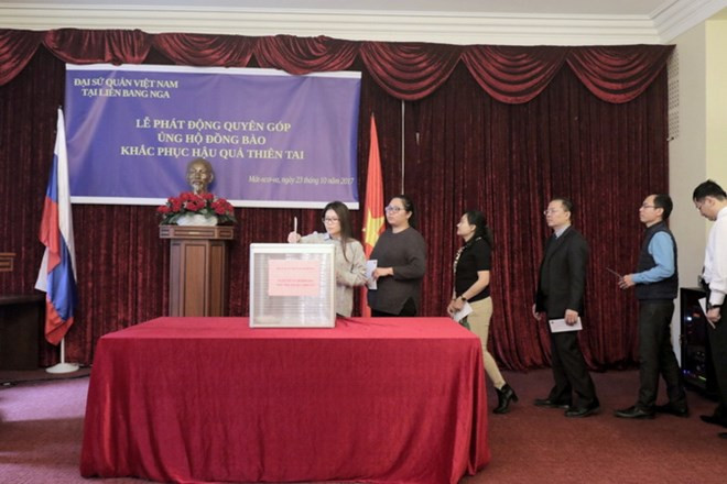 Embajada de Vietnam en Rusia recauda fondos para víctimas de inundaciones ảnh 1 Embajada de Vietnam en Rusia recauda fondos para víctimas de inundaciones ảnh 1
