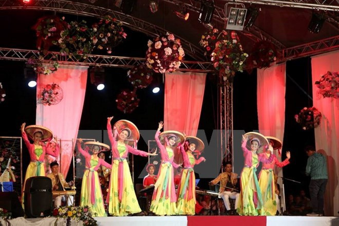 Enaltecen identidad cultural de Vietnam en XIX Festival Mundial de Juventud y Jóvenes ảnh 1 Enaltecen identidad cultural de Vietnam en XIX Festival Mundial de Juventud y Jóvenes ảnh 1