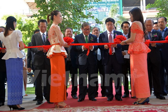 Camboya recibe radiotransmisores donados por Vietnam ảnh 1 Camboya recibe radiotransmisores donados por Vietnam ảnh 1