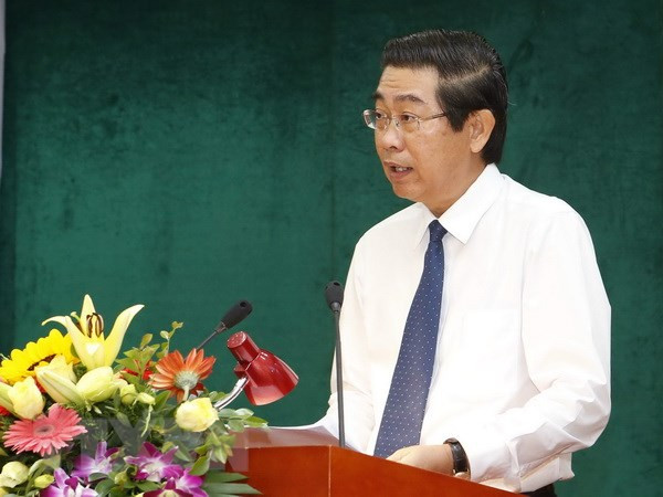 Cuadros, militantes y ciudadanos unen fuerzas en lucha contra corrupción en Vietnam ảnh 1