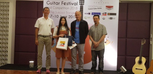 Joven vietnamita gana primer premio en Competencia internacional de Guitarra Asiática en Bangkok ảnh 1 Joven vietnamita gana primer premio en Competencia internacional de Guitarra Asiática en Bangkok ảnh 1